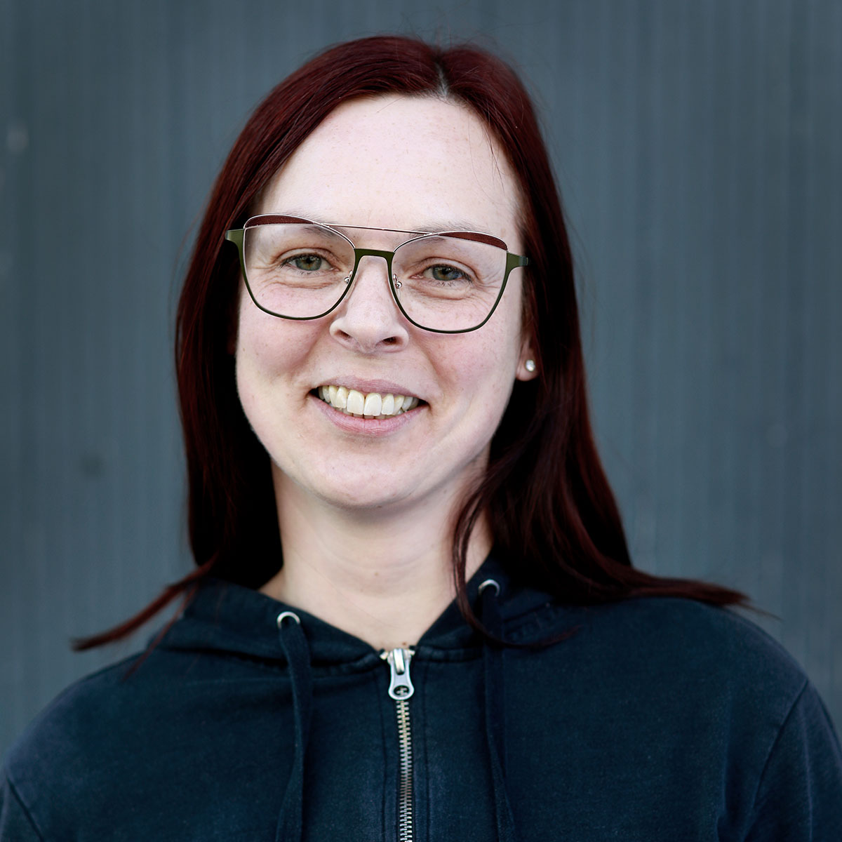 Porträt von Katrin Heyse Inklusionsberaterin der EAA Berlin (Einheitliche Ansprechstelle für Arbeitgeber) - Beratung zu Inklusion und Beschäftigung von Menschen mit Schwerbehinderung.